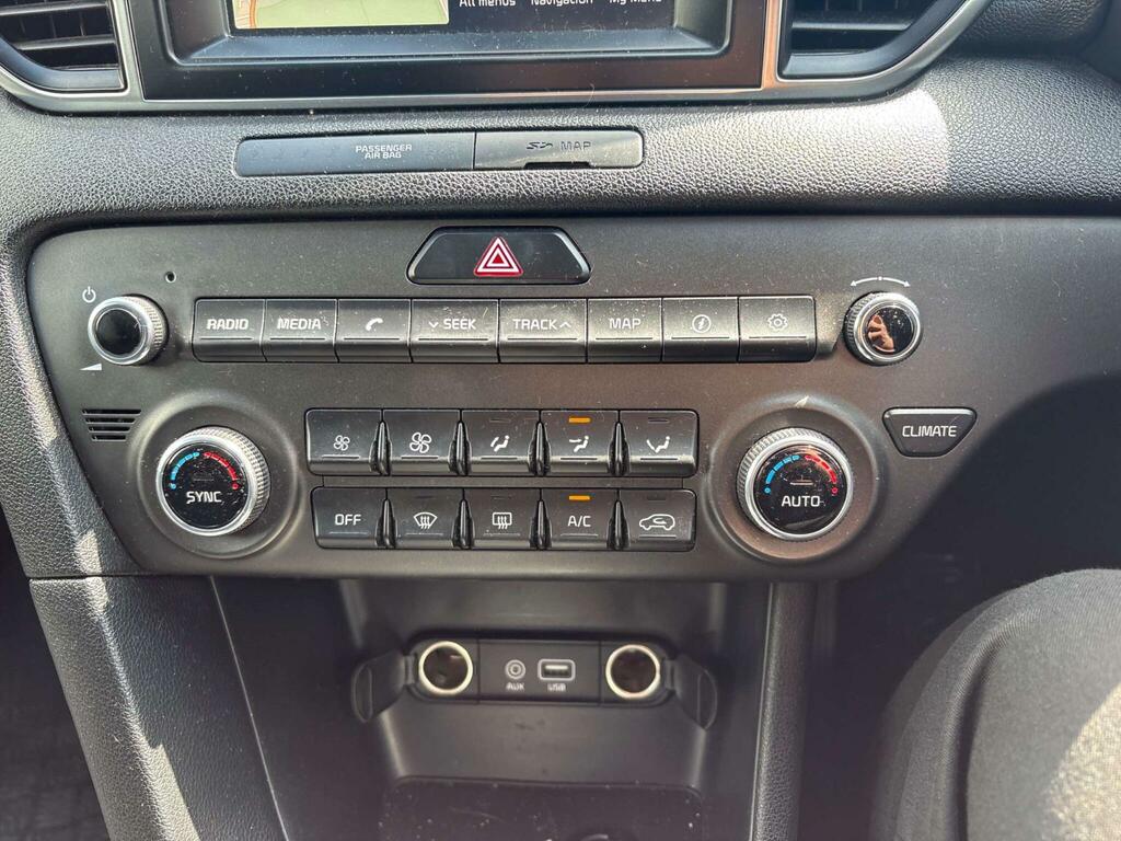 Kia Sportage 1.7 Crdi 3 White #12
