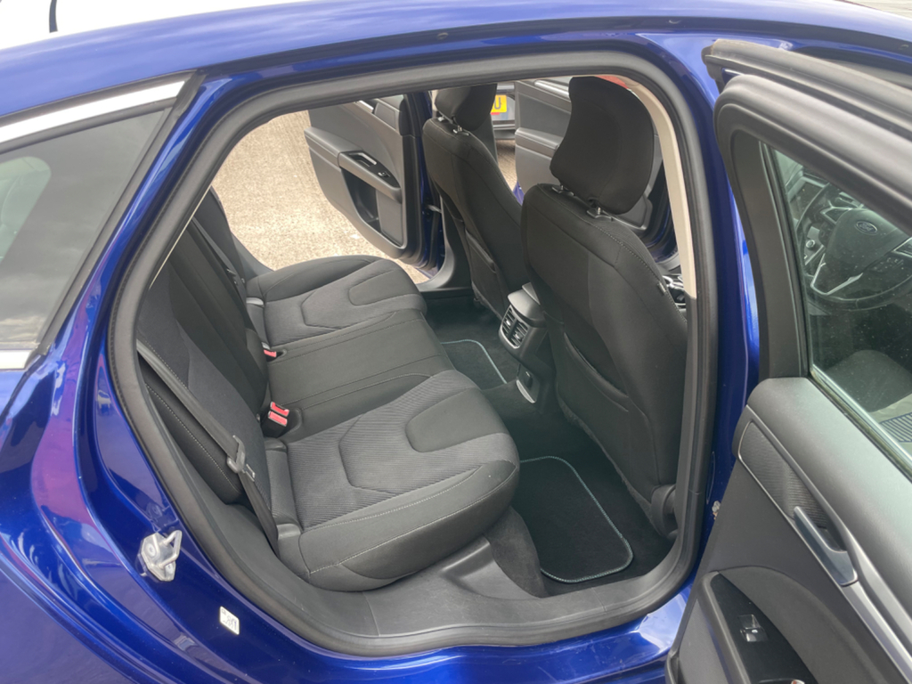 Ford Mondeo 2.0 Titanium Tdci 148 Bhp Blue #12
