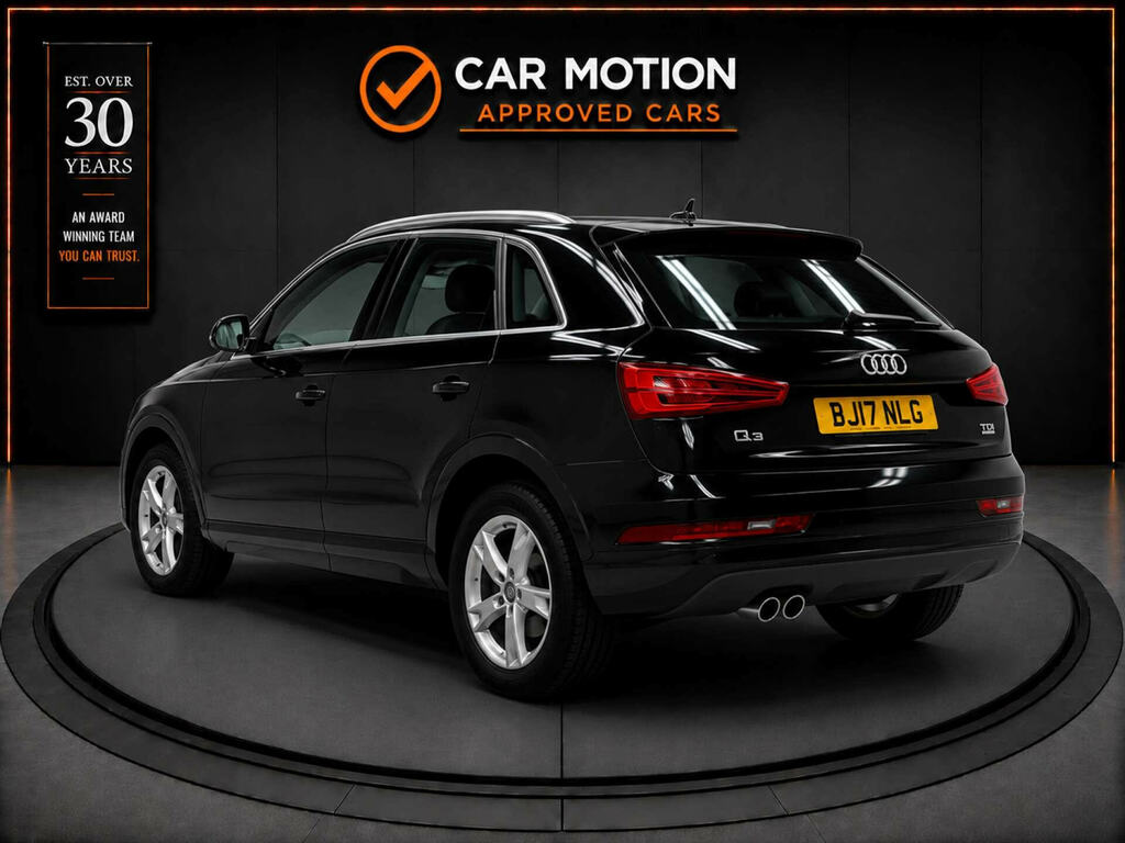 Audi Q3 2.0 Q3 Sport Tdi Black #6