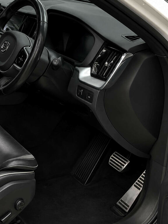 Volvo XC60 2.0H T6 Recharge 11.6Kwh Inscription Plug-in Awd Grey #24