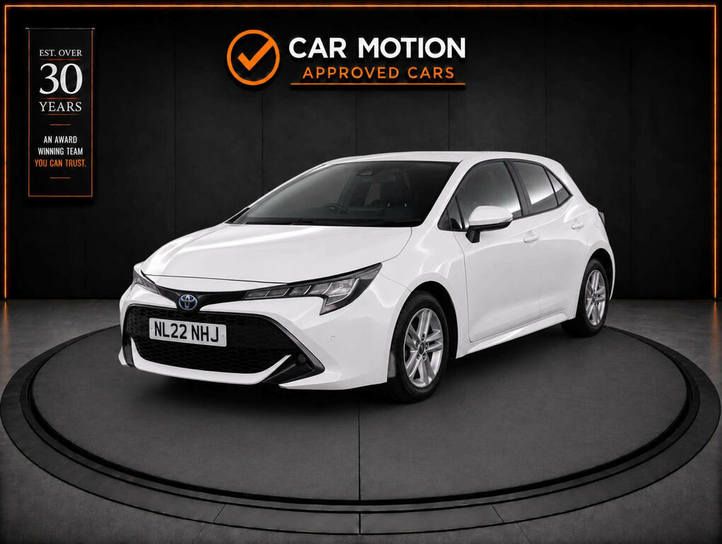 Toyota Corolla 1.8 Corolla Icon Tech Hev Cvt White #3