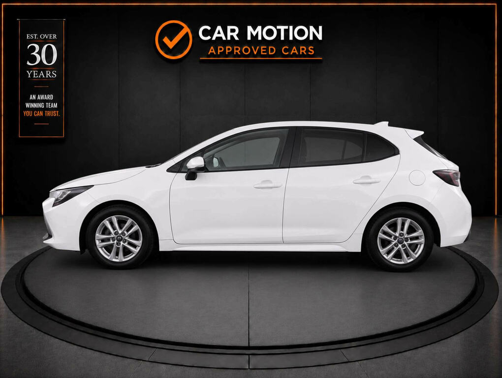 Toyota Corolla Excel #8