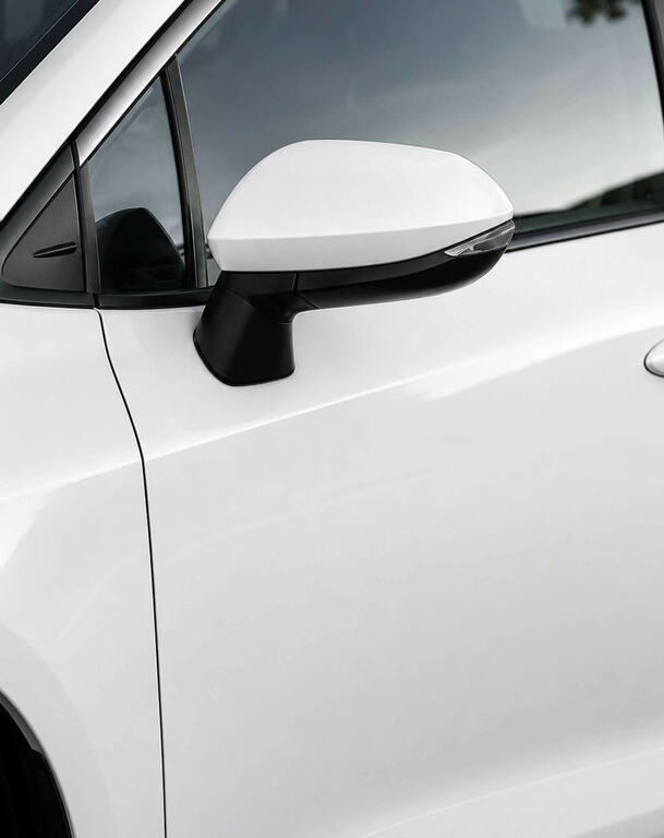 Toyota Corolla Excel #17