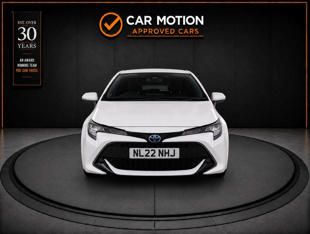 Toyota Corolla 1.8 Corolla Icon Tech Hev Cvt White #2