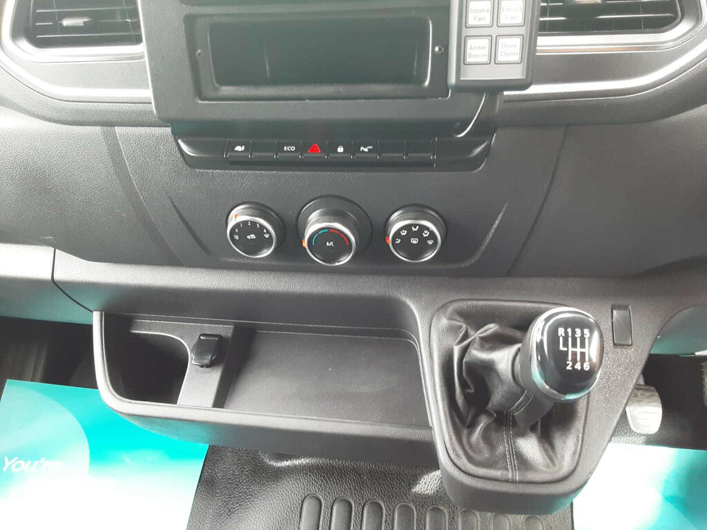 Vauxhall Movano 2.3L Null Silver #37