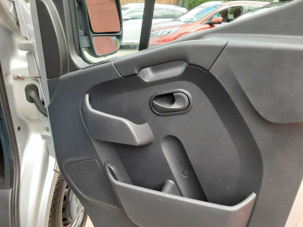 Vauxhall Movano 2.3L Null Silver #34
