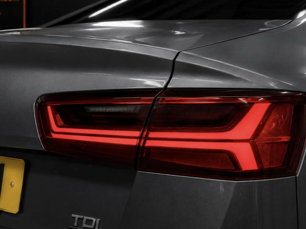 Audi A6 2.0 Tdi Ultra Black Edition S Tronic Red #17