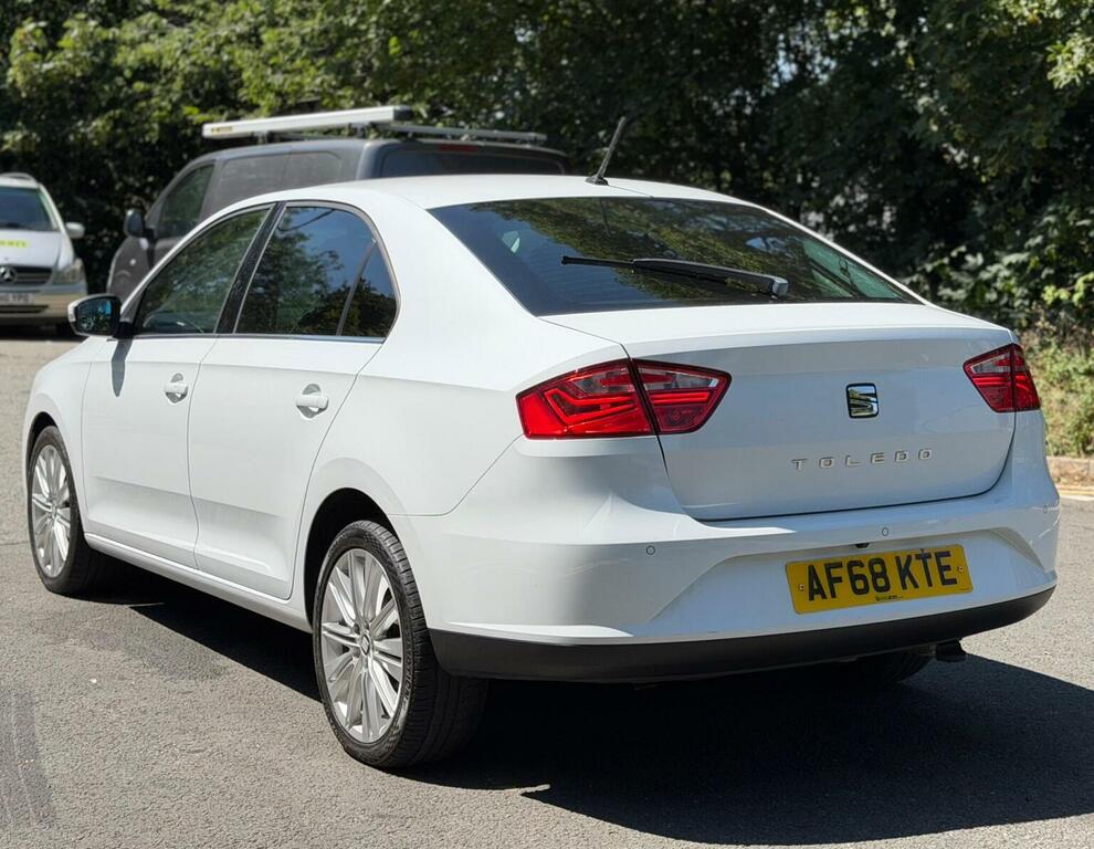 Seat Toledo Hatchback 1.0 Tsi Xcellence Euro 6 Ss 2018 White #4