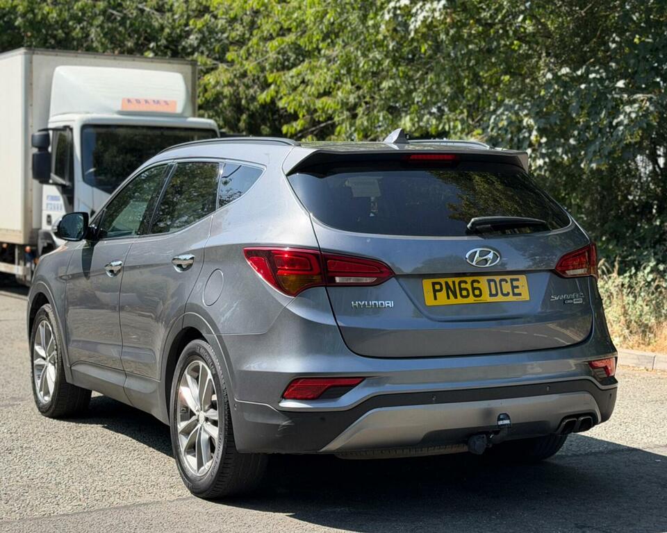 Hyundai Santa Fe Suv 2.2 Crdi Blue Drive Premium Se 4Wd Euro 6 Ss PN66DCE Silver #4
