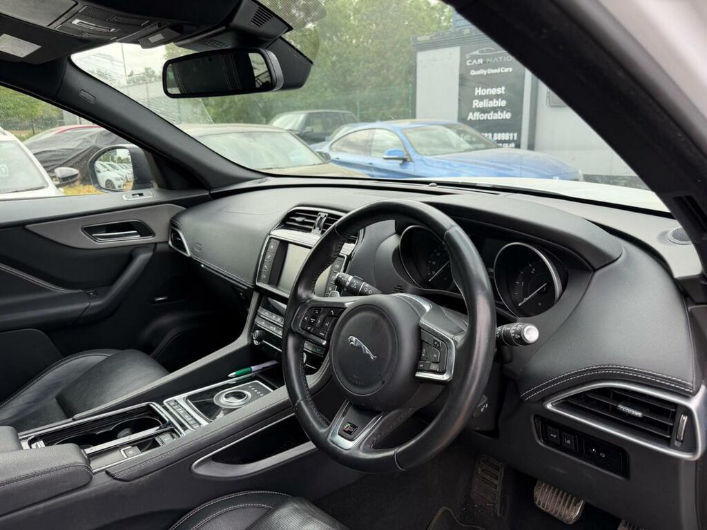 Jaguar F-Pace Suv 3.0 D300 V6 S Awd Euro 6 Ss 2017 White #4