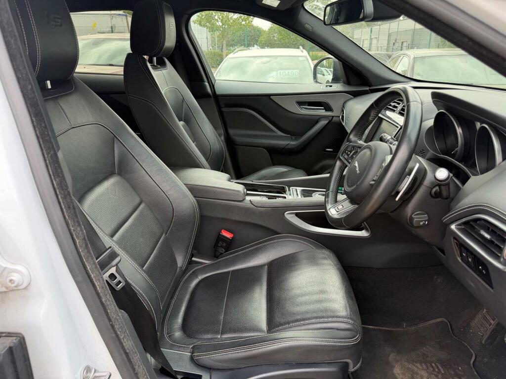 Jaguar F-Pace Suv 3.0 D300 V6 S Awd Euro 6 Ss 2017 White #5