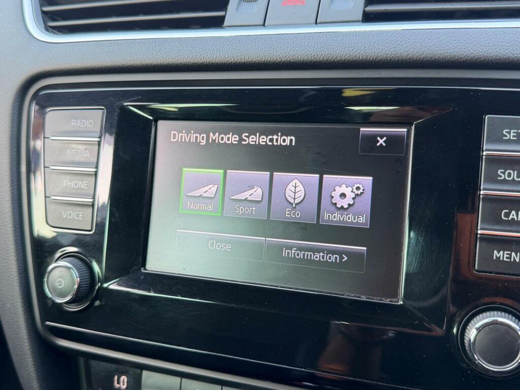 Skoda Octavia Hatchback 1.6 Tdi Elegance 201313 Silver #13