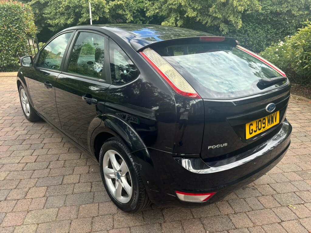 Ford Focus 1.6 Zetec GJ09MWV Black #2