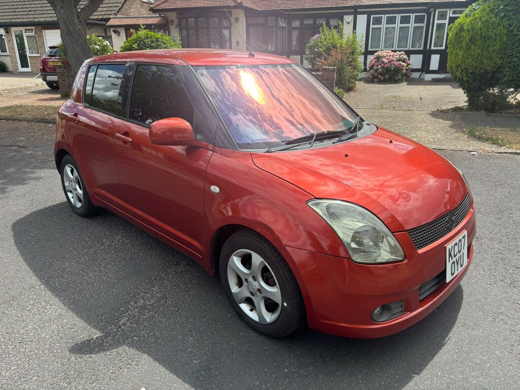 Suzuki Swift 1.5 Glx Hatchback 159 Gkm, 101 Grey #3