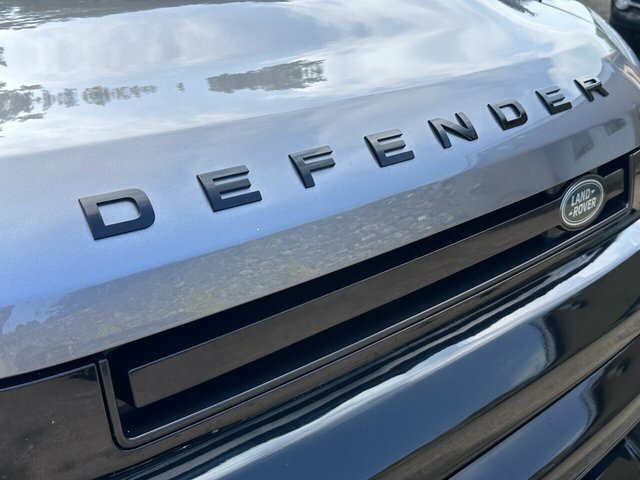 Land Rover Defender 2.0 D240 Hse 110 White #32
