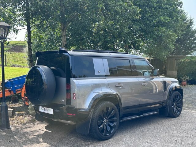 Land Rover Defender 2.0 D240 Hse 110 White #41