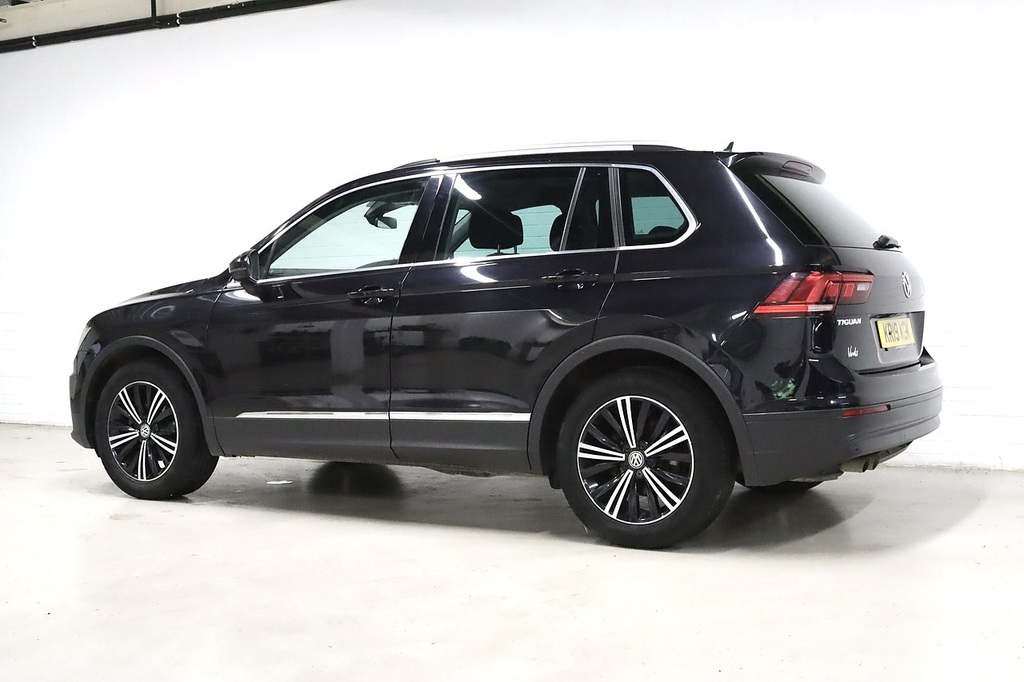 Volkswagen Tiguan Tsi Evo Se Navigation KR19KCK Black #6