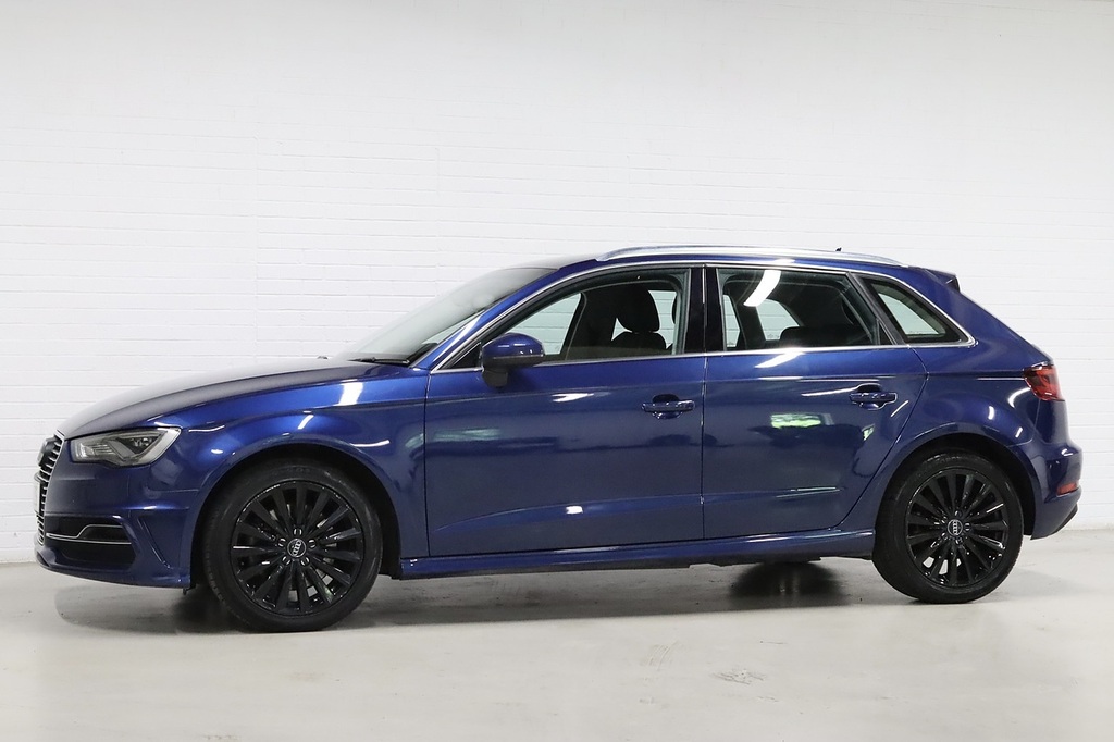 Audi A3 Tfsi E-tron Blue #4