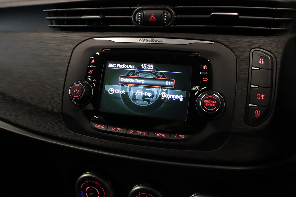 Alfa Romeo Giulietta Veloce White #21