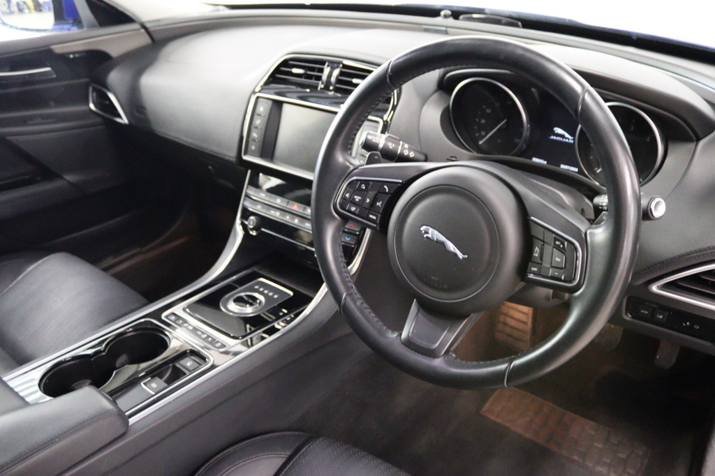 Jaguar XE 2.0 R-sport 247 Bhp Black #29