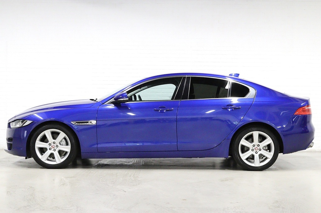 Jaguar XE D Portfolio Blue #5