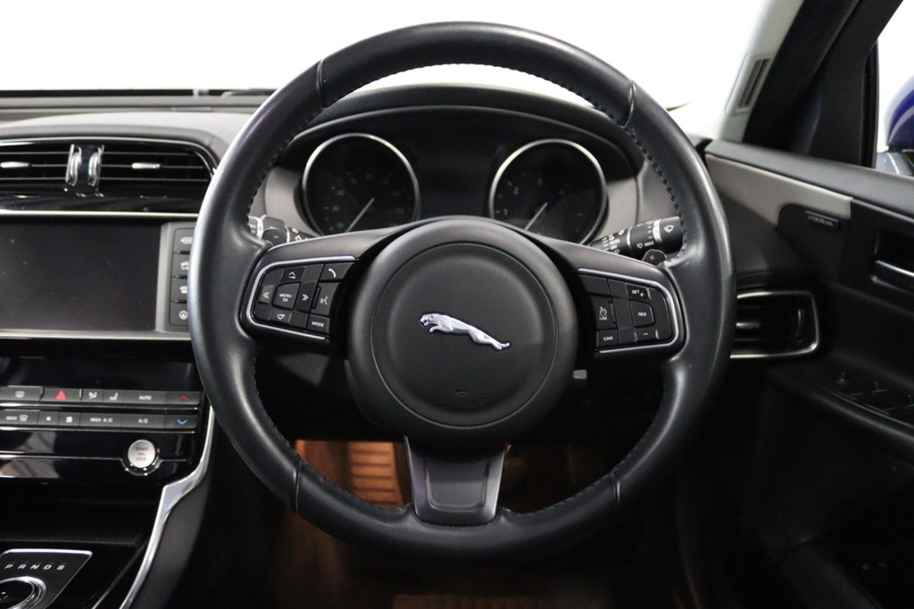 Jaguar XE 2.0 R-sport 247 Bhp Black #12