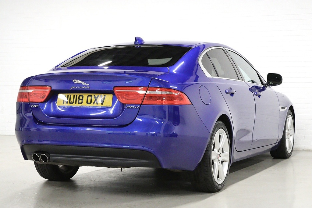 Jaguar XE 2.0 R-sport 247 Bhp Black #9