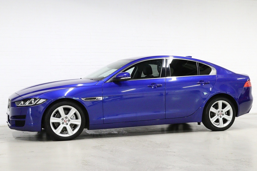 Jaguar XE D Portfolio Blue #4