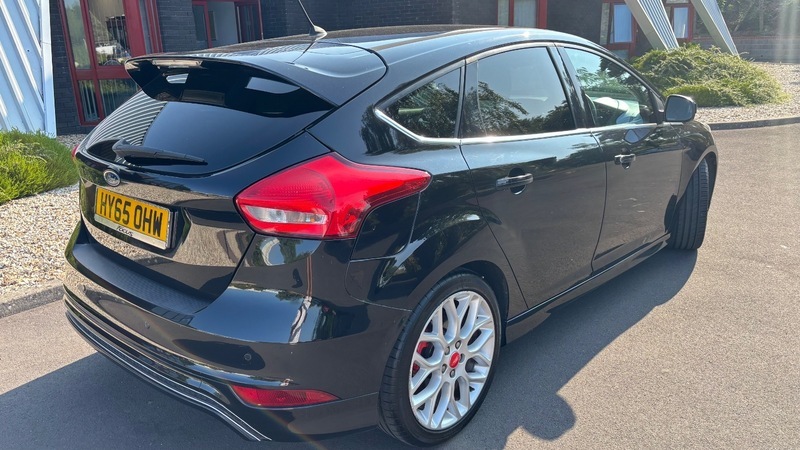 Ford Focus Zetec S Tdci Fsh HY65OHW Black #5