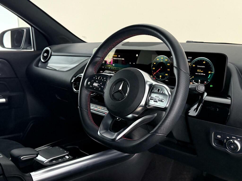Mercedes-Benz GLA Class 1.3 Gla200 Amg Line Executive 7G-dct Euro 6 Ss YK22NKM Black #3