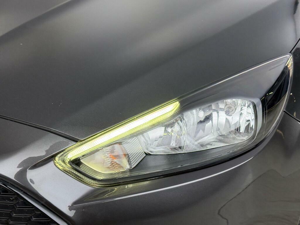 Ford Focus 1.5 Tdci St-line Euro 6 Ss YT68XOO Grey #4