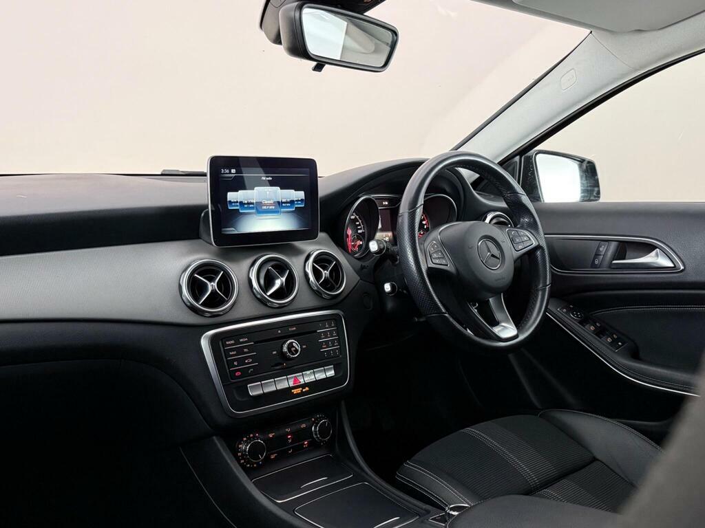 Mercedes-Benz GLA Class 1.6 Gla180 Urban Edition 7G-dct Euro 6 Ss WD68BFY Grey #4