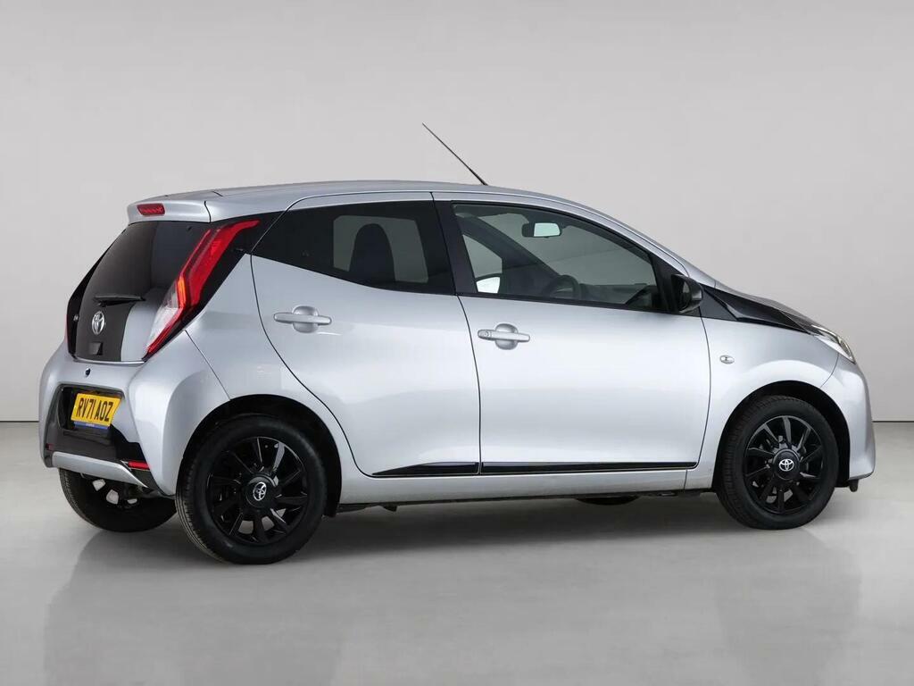Toyota Aygo 1.0 Vvt-i X-trend X-shift Euro 6 Safety Sense RV71AOZ Silver #6