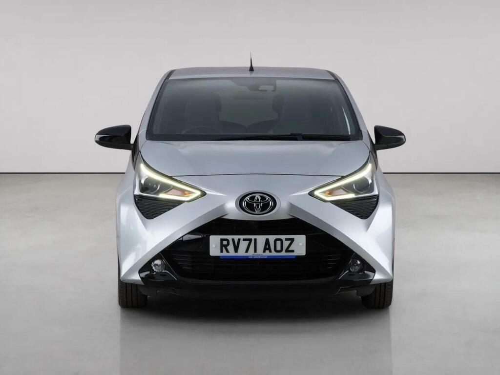 Toyota Aygo 1.0 Vvt-i X-trend X-shift Euro 6 Safety Sense RV71AOZ Silver #2