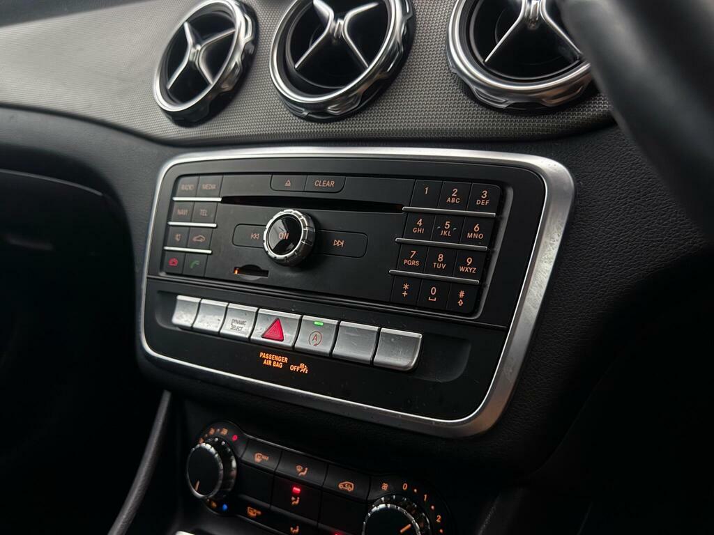 Mercedes-Benz GLA Class 1.6 Gla180 Urban Edition 7G-dct Euro 6 Ss Grey #4