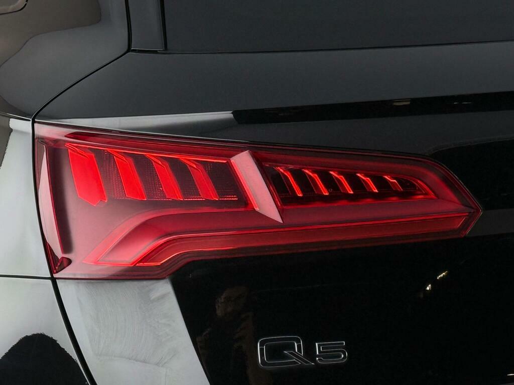 Audi Q5 2.0 Tfsie 55 S Line Competition S Tronic Quattro E Black #6