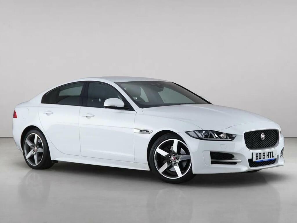 Jaguar XE 2.0I Gpf R-sport Euro 6 Ss White