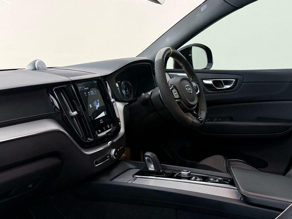 Volvo XC60 2.0H T8 Twin Engine Recharge 11.6Kwh Polestar Engi GY20UKB Black #4