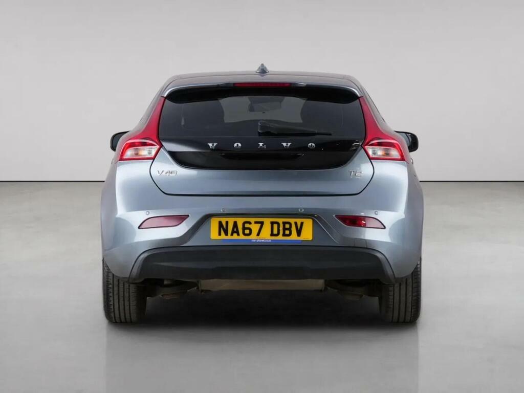 Volvo V40 2.0 T2 Momentum Euro 6 Ss NA67DBV Grey #6