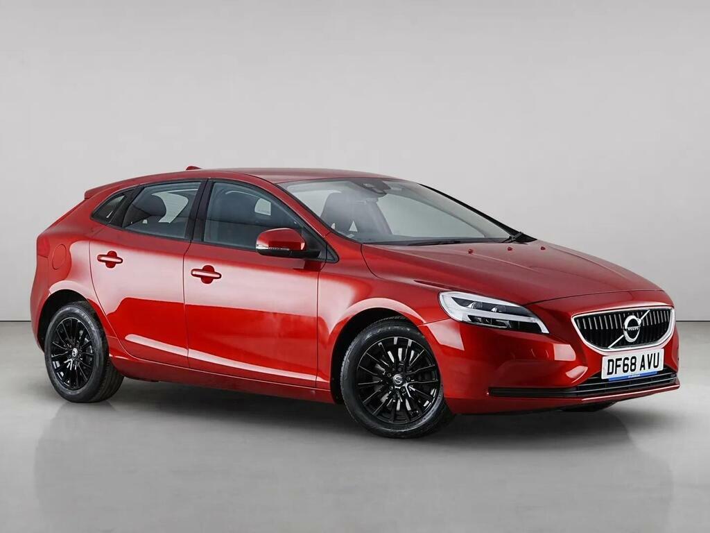 Volvo V40 2.0 D2 Momentum Nav Plus Euro 6 Ss Red