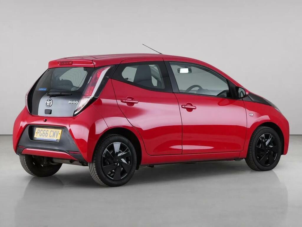 Toyota Aygo 1.0 Vvt-i X-play Euro 6 PG66CWV Red #6