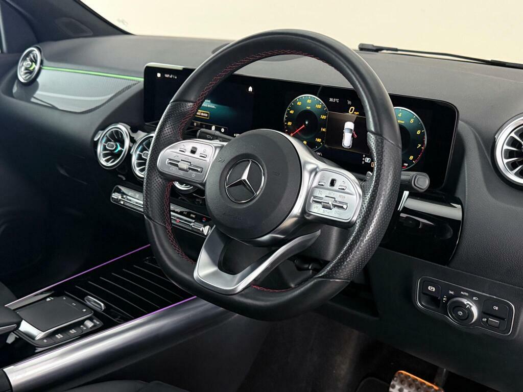Mercedes-Benz GLA Class 1.3 Gla200 Amg Line Premium Plus 7G-dct Euro 6 LL22WPR Black #3
