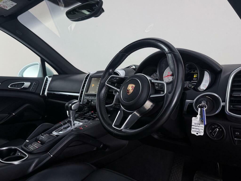Porsche Cayenne 3.0 Td V6 Tiptronics 4Wd Euro 6 Ss YB66ZYZ White #3