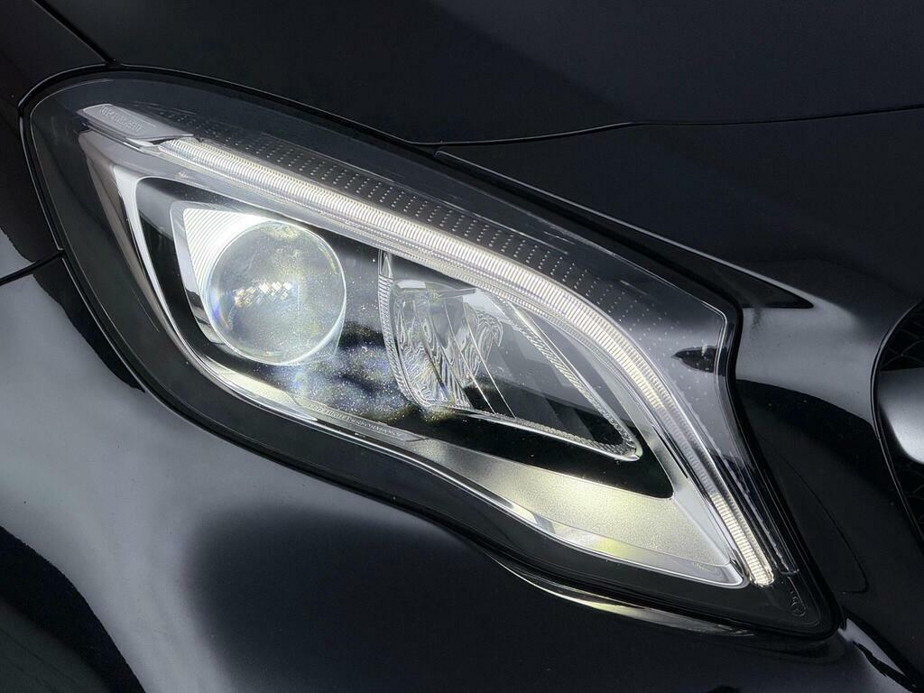 Mercedes-Benz GLA Class 2.1 Gla200d Sport Premium Euro 6 Ss Black #4