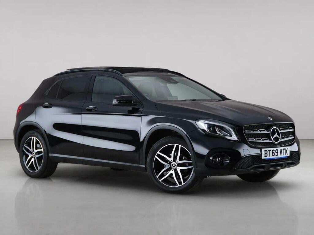 Mercedes-Benz GLA Class 1.6 Gla180 Urban Edition 7G-dct Euro 6 Ss Black