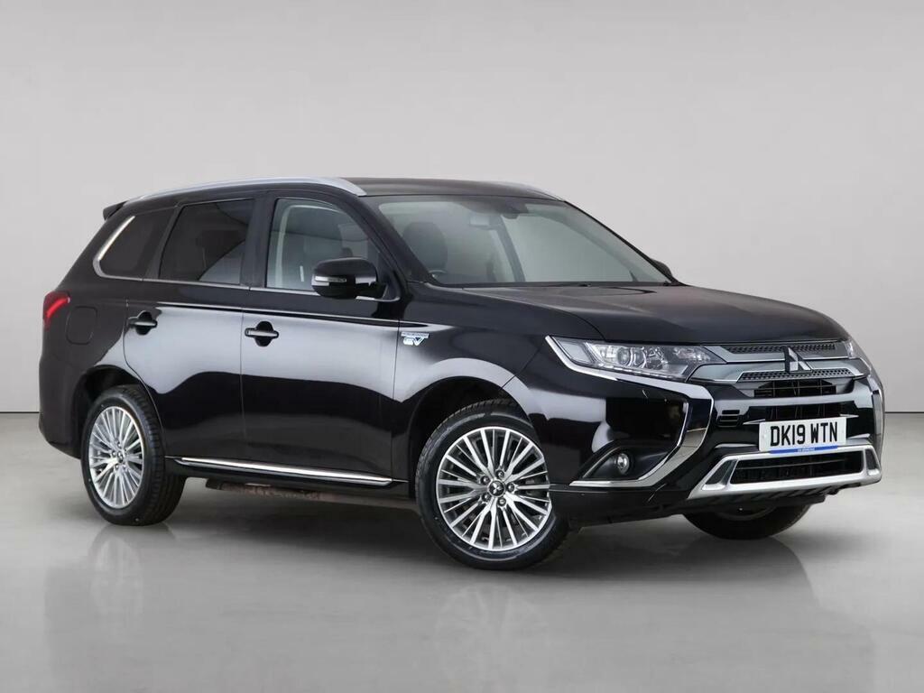 Mitsubishi Outlander 2.4H Twinmotor 13.8Kwh Juro Cvt 4Wd Euro 6 Ss 5 DK19WTN Black