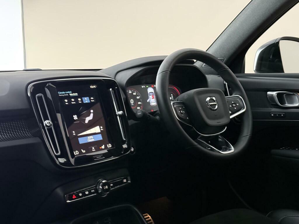 Volvo XC40 1.5H T5 Twin Engine Recharge 10.7Kwh R-design Pro DX71CYU Silver #4
