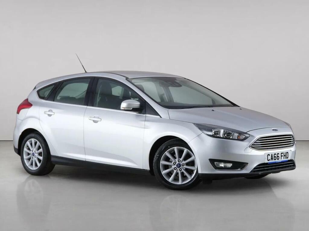 Ford Focus 1.0T Ecoboost Titanium Euro 6 Ss Silver