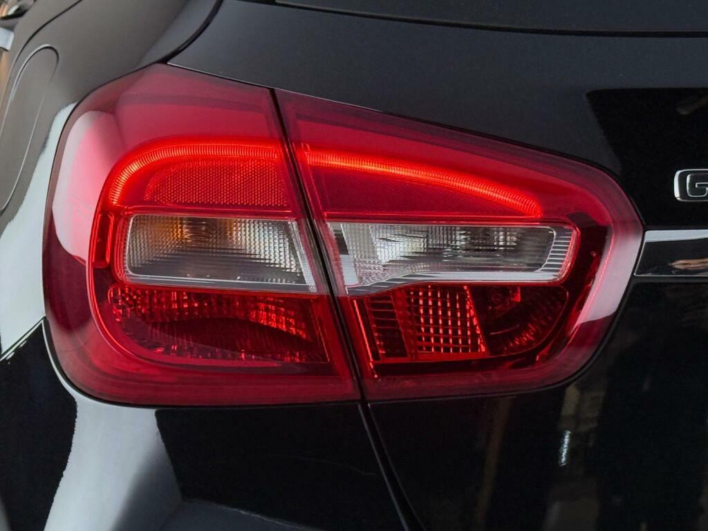 Mercedes-Benz GLA Class 1.6 Gla200 Amg Line 7G-dct Euro 6 Ss GU68XET Black #6