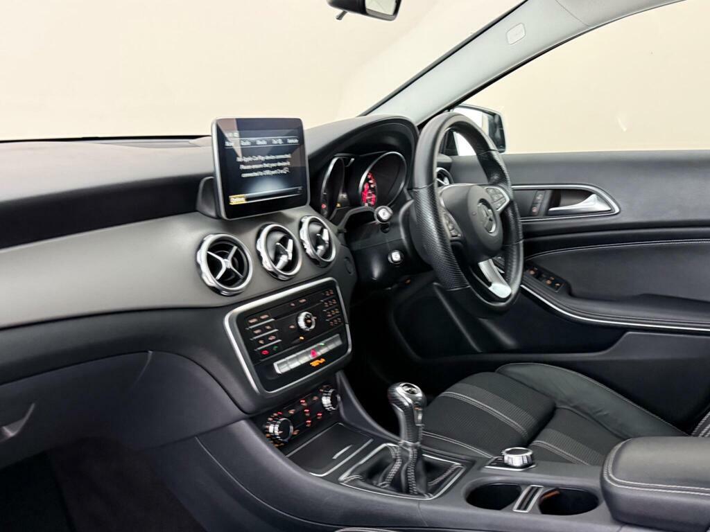 Mercedes-Benz GLA Class 1.6 Gla180 Urban Edition Euro 6 Ss KT68GUW Grey #4